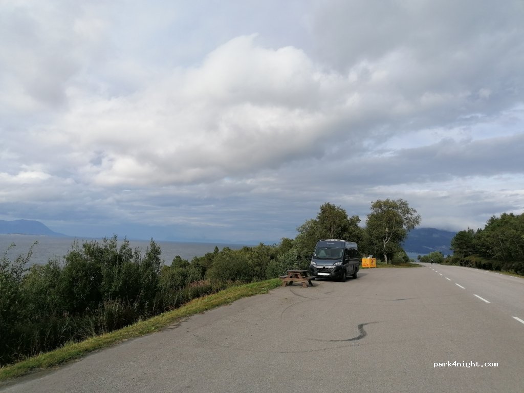 (9445) Tovik - 74 Fylkesvei 825 — foto 2