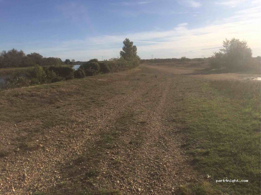 (30800) Saint-Gilles - Unnamed Road — foto 3