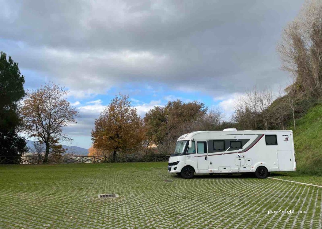 Area sosta camper Montefalco — foto 5