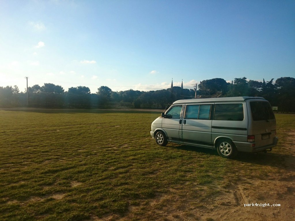 (13150) Tarascon - Ancien Chemin de Graveson — foto 3