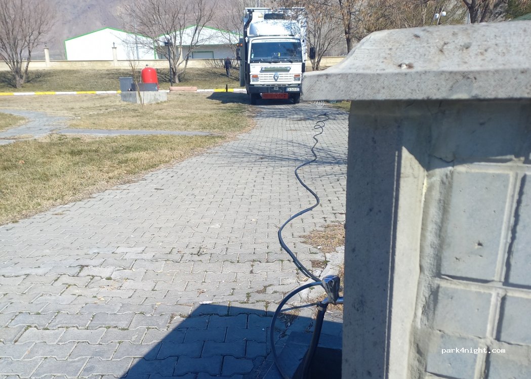 (24002)  - Ekşisu Mesire Alanı Park İç Yolu — foto 3
