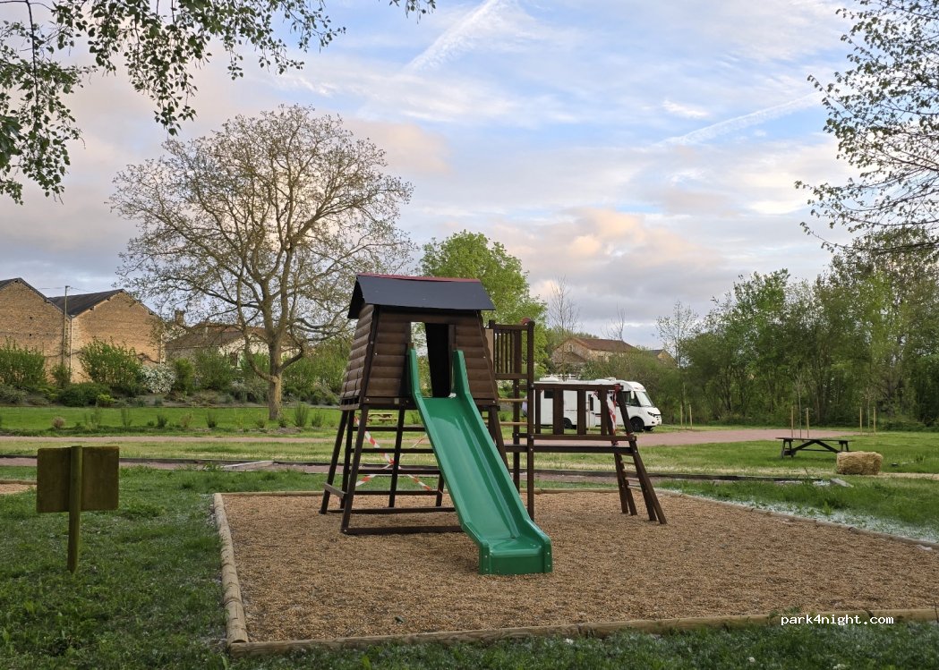 (86330) La Grimaudière - 8 Rue du Calvaire — foto 4