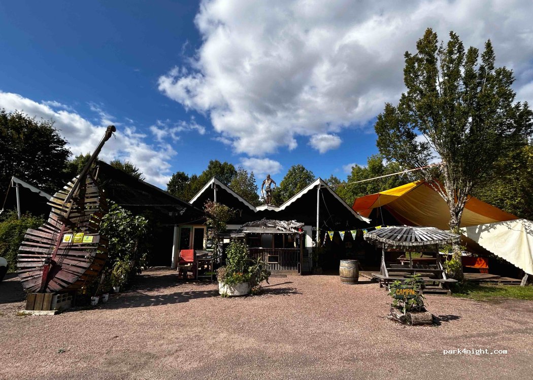 Camping Les Grebes Du Lac De Marcenay — foto 3