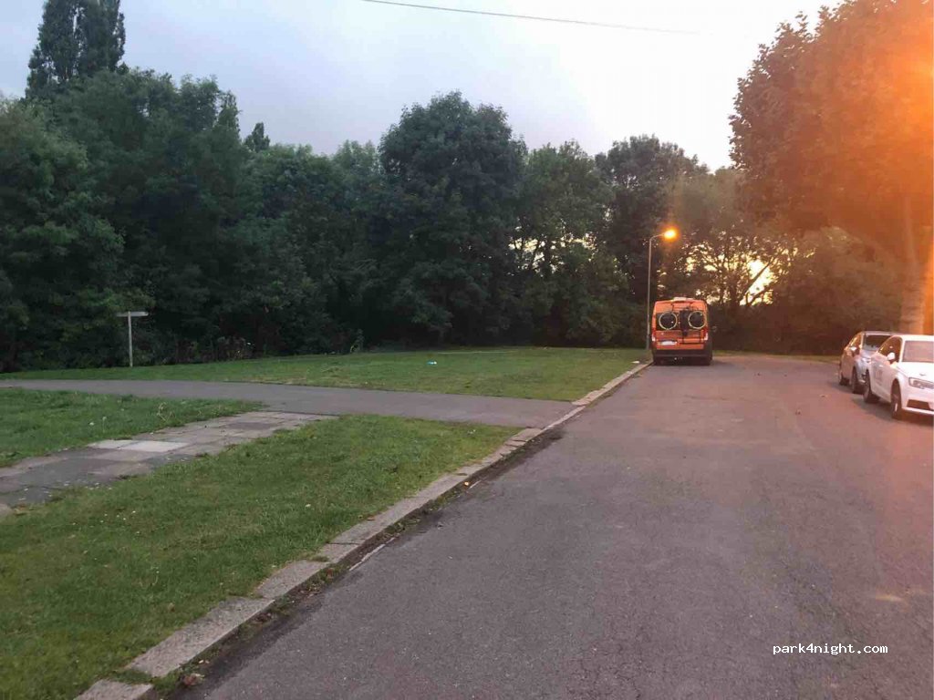 (EN5 2BT) Barnet - 102 Western Way — foto 2