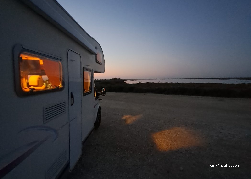 (13460) Saintes-Maries-de-la-Mer - Unnamed Road — foto 5