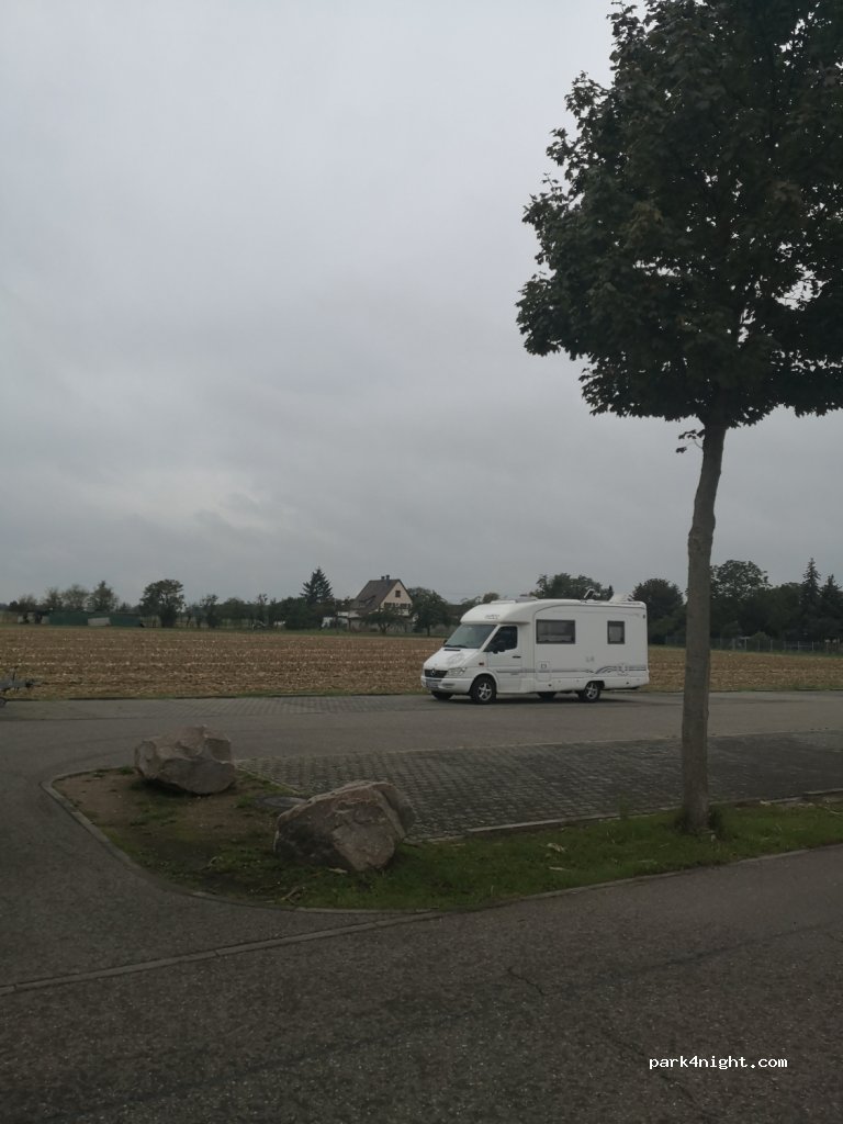 (79395) Neuenburg am Rhein - 23 Hügelheimer Straße — foto 2