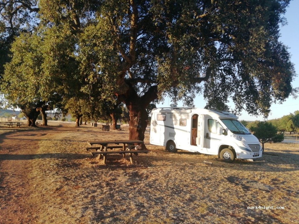(06191) Puebla de Obando - Carretera Puebla de Obando — foto