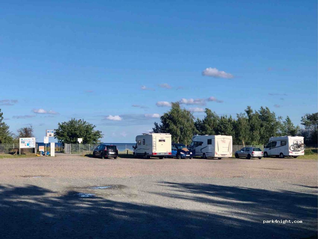 Park- und Wohnmobilstellplatz Neu Mukran, Ostseeblick — foto