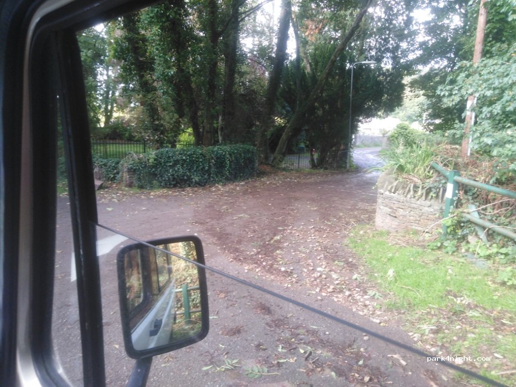 Briton ferry wood Car Park — foto 2