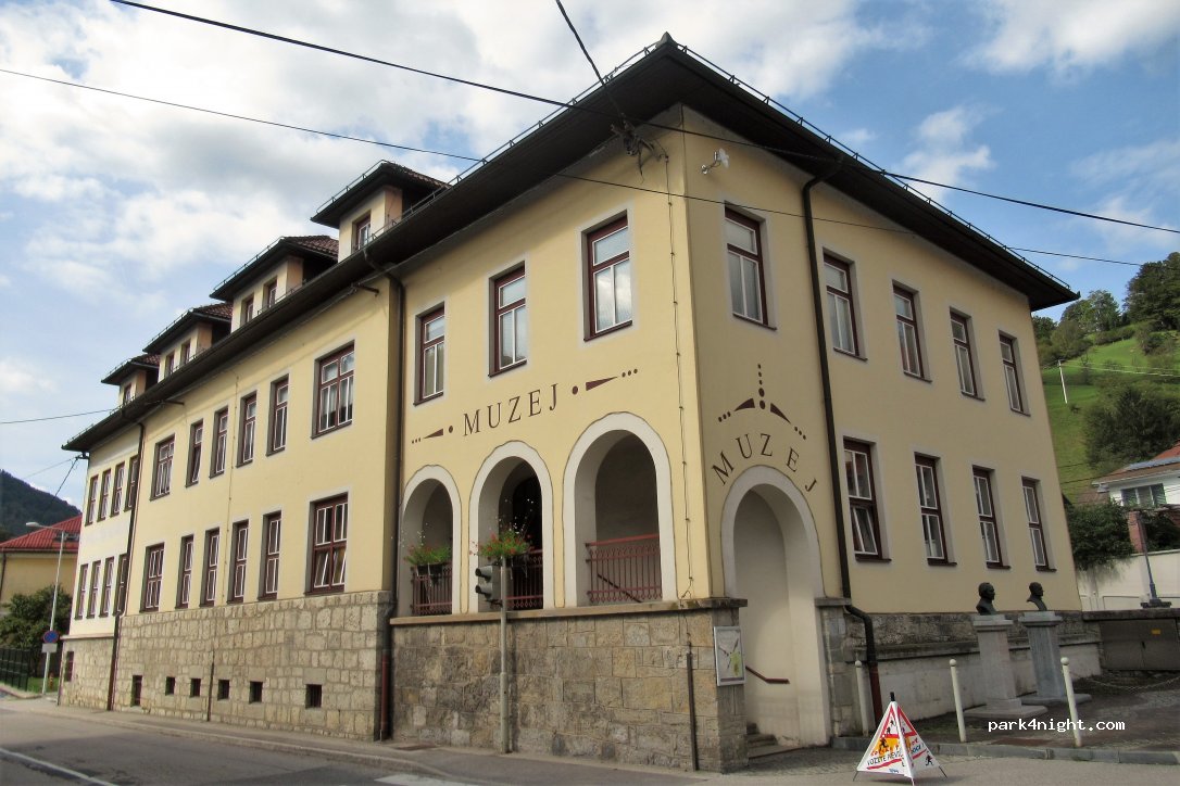 (5282) Cerkno - 20 Platiševa ulica — foto 3