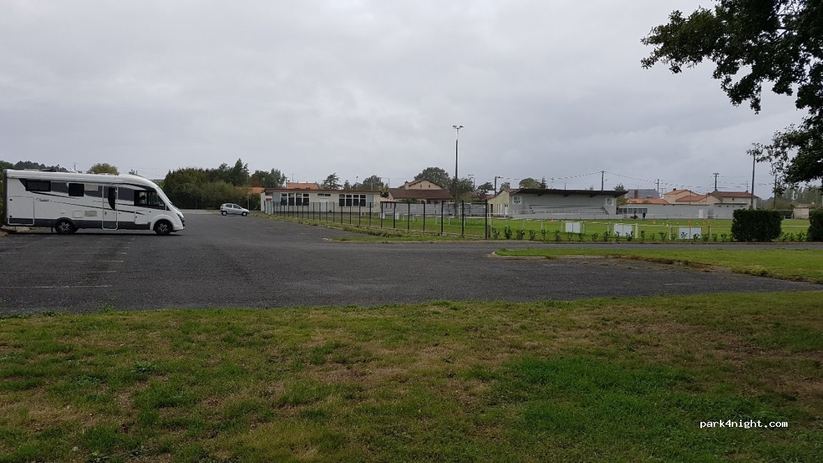 (49360) Somloire - 14 Rue du Stade — foto 2