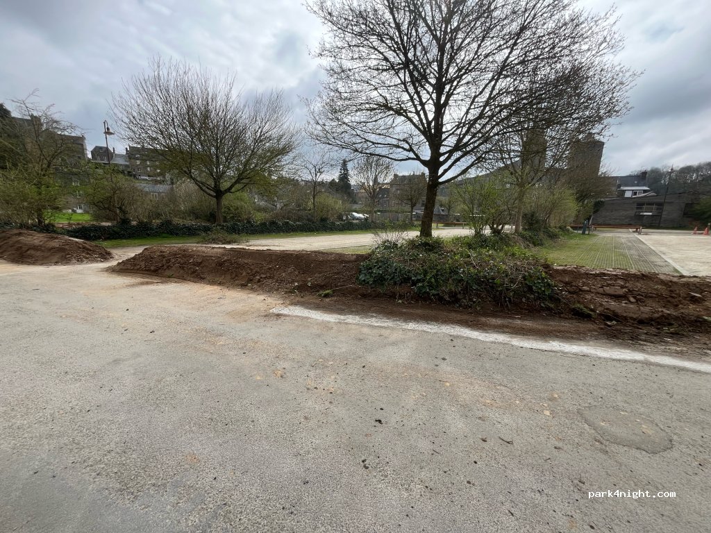 (35300) Fougères - 68 Boulevard de Rennes — foto