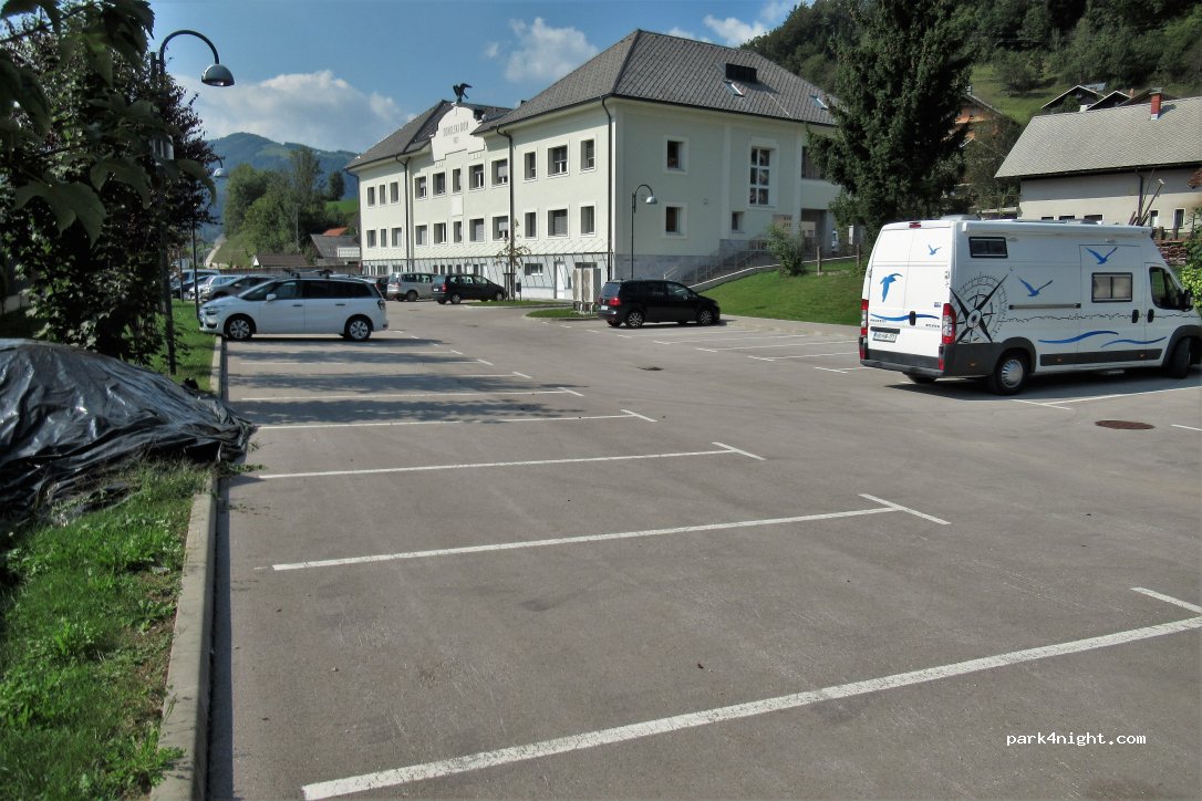 (4224) Gorenja vas - 87 Poljanska cesta — foto