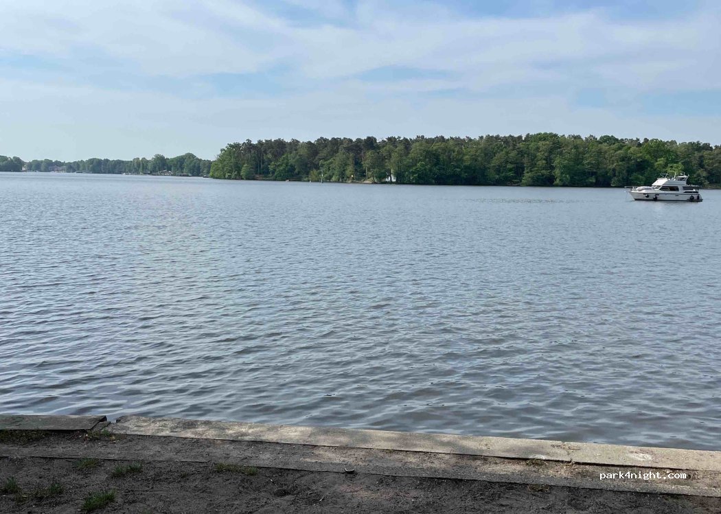 (12559) Berlin - Weg zur Gaststätte Marienlust — foto 2