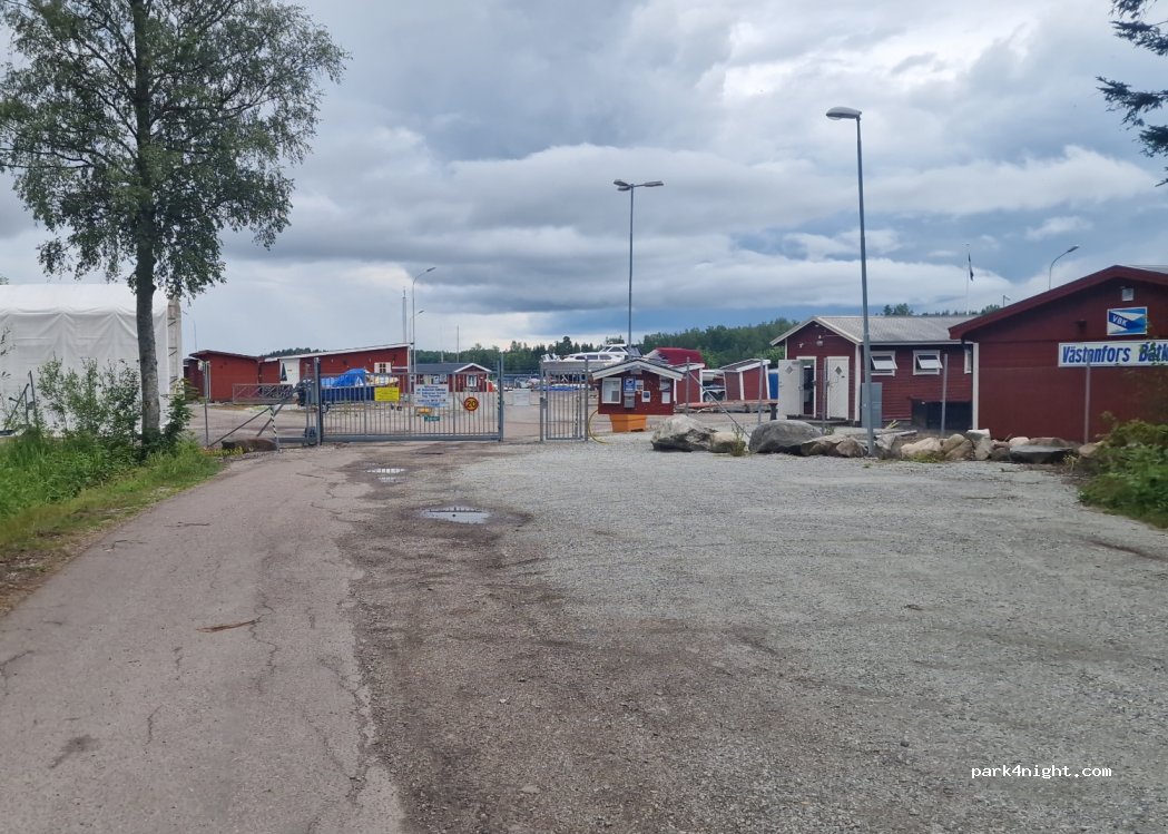 (737 30) Fagersta - 10 Båthamnsvägen — foto 4