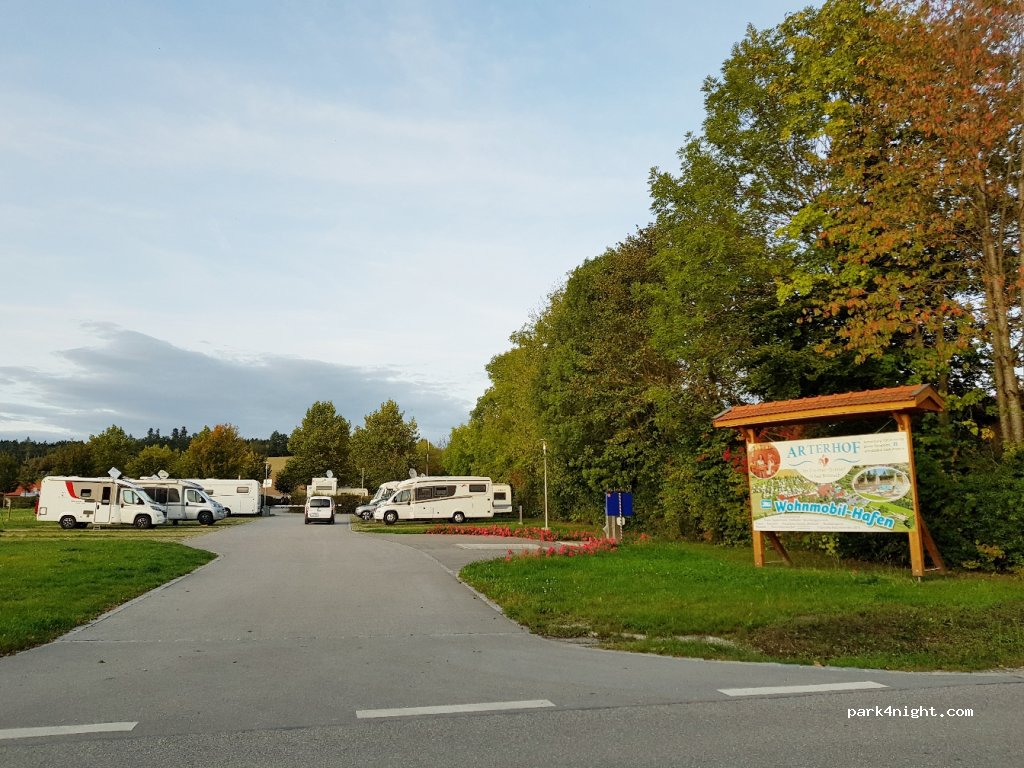 Wohn-Mobil Arterhof — foto