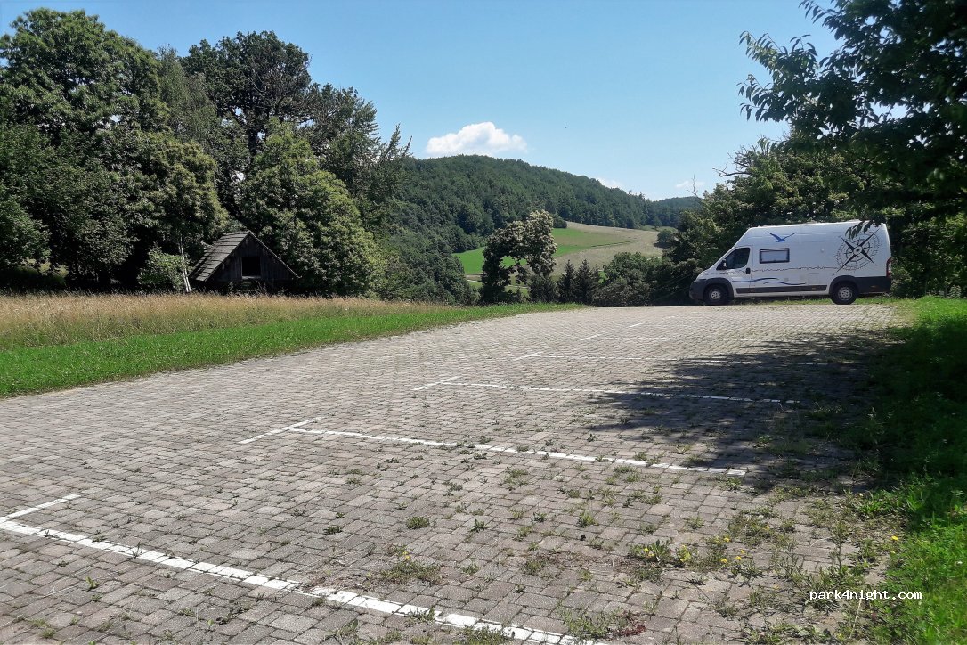 Kozjanska domačija v Dobju pri Planini — foto