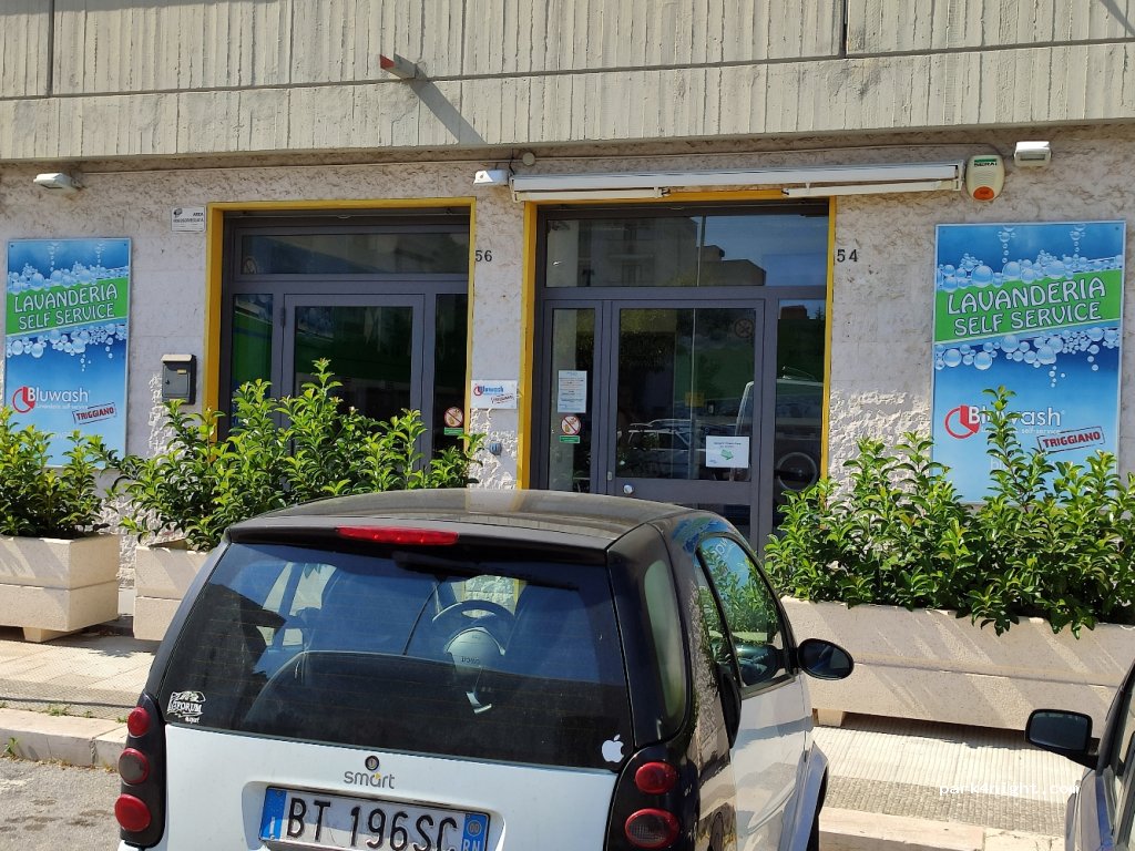 (70010) Triggiano - 56 Via Sandro Pertini — foto
