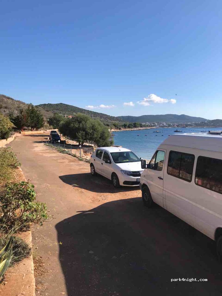 () Ksamil - Unnamed Road — foto