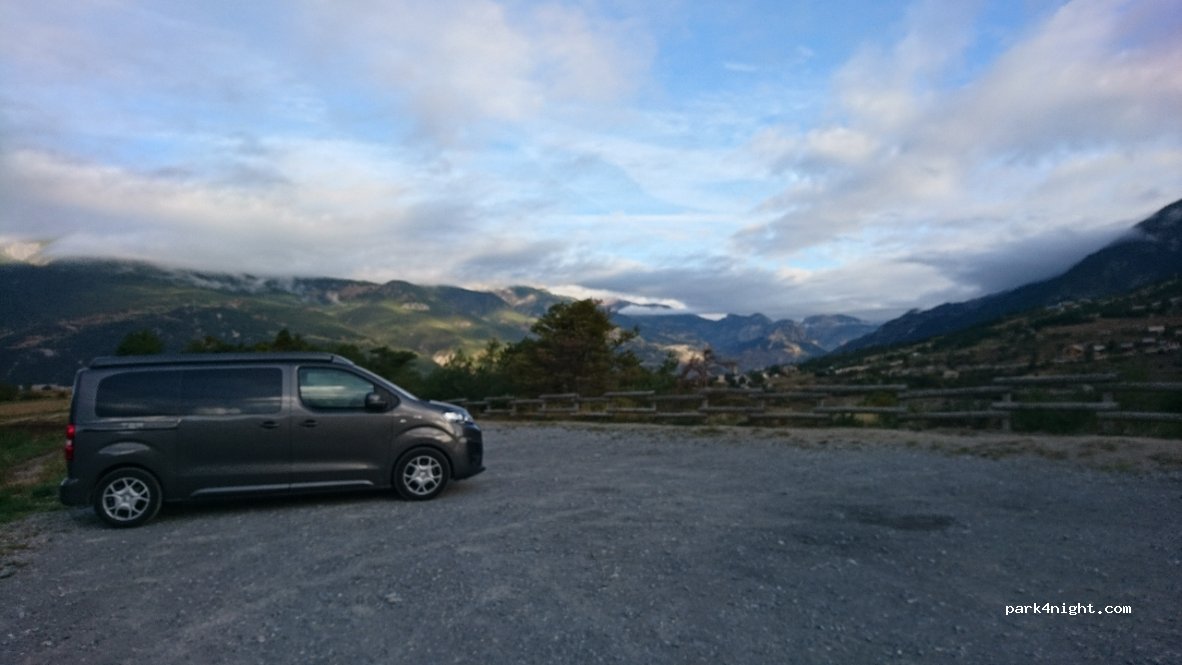 (05600) Guillestre - L'Ubac — foto