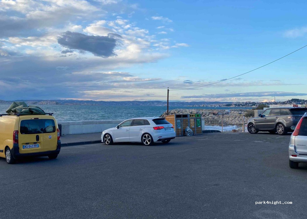 (13008) Marseille - 36 Promenade du Grand Large — foto 2