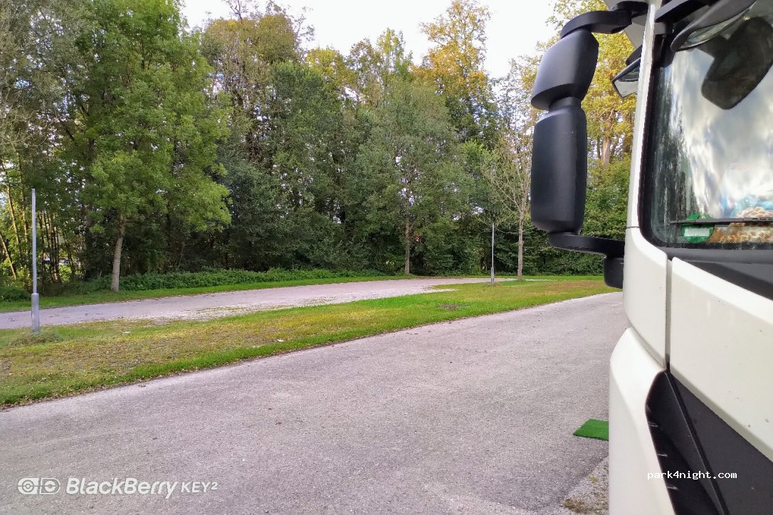 (82229) Seefeld - 1 Herrschinger Straße — foto 3