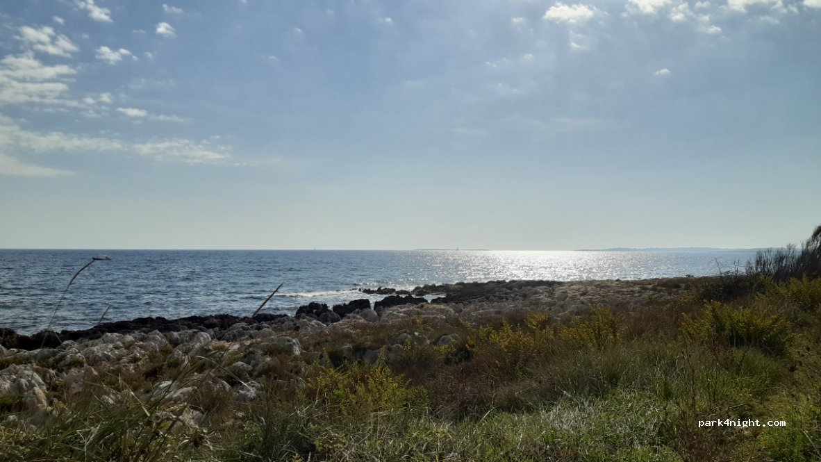 () Ližnjan - Unnamed Road — foto