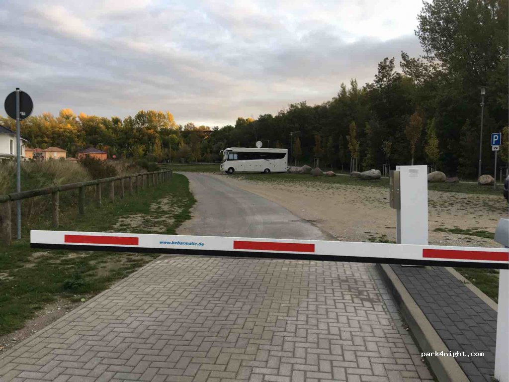 (06249) Mücheln (Geiseltal) - Hafenstraße — foto