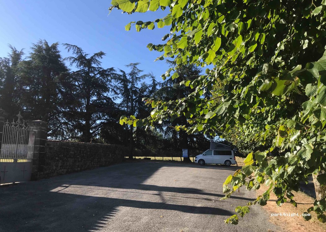 (16320) Villebois-Lavalette - Chemin Louis XIII — foto