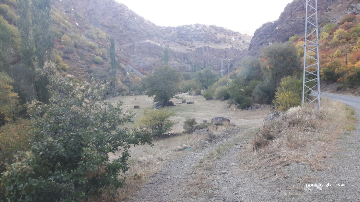 (25370)  - Unnamed Road — foto