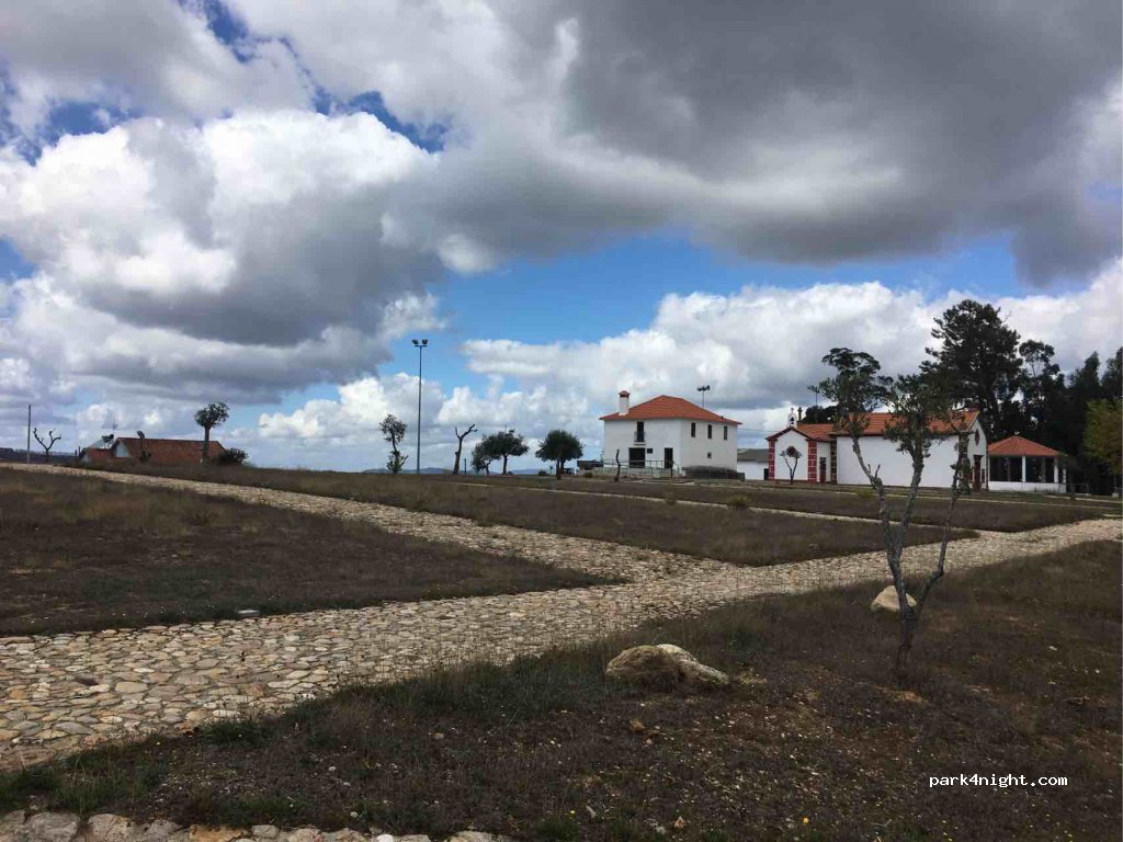 (3300) Pombeiro da Beira - Unnamed Road — foto 2