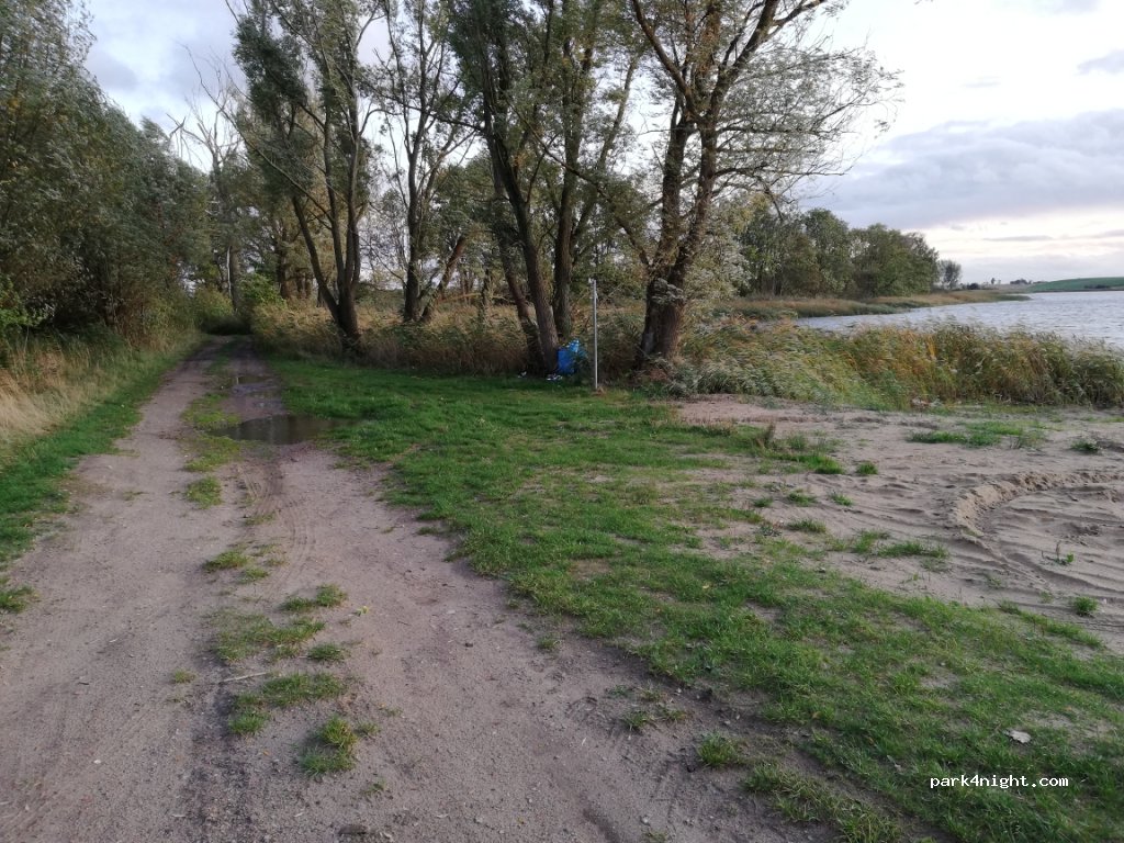 (74-520)  - Unnamed Road — foto