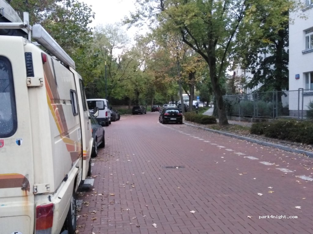 (00-594) Warszawa - 13/17 Parkowa — foto