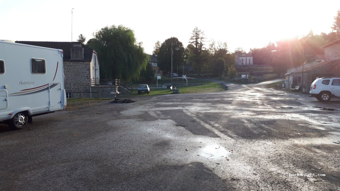 (48170) Chaudeyrac - Unnamed Road — foto 2