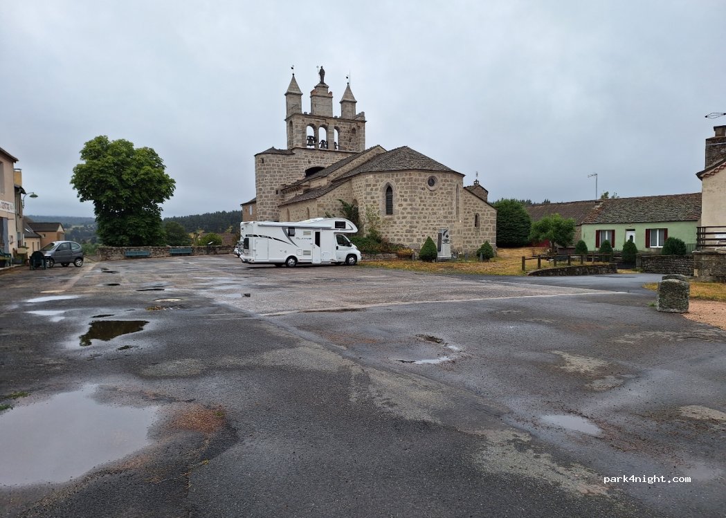 (48170) Chaudeyrac - Unnamed Road — foto 3