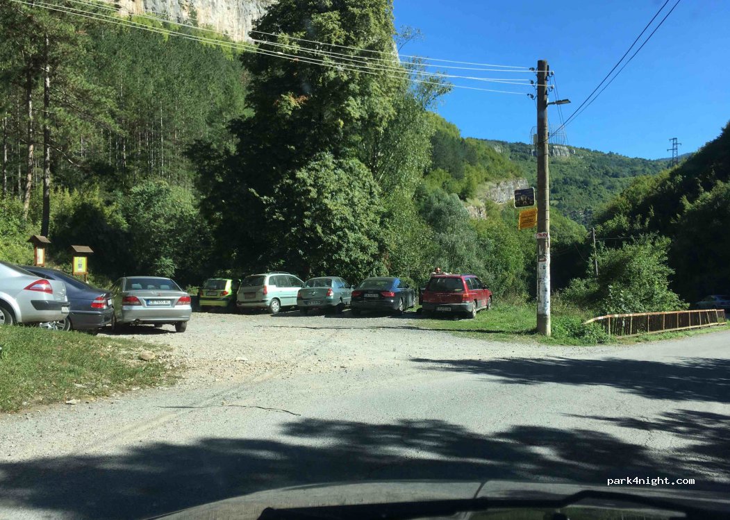 (2274) Goubislav - Unnamed Road — foto