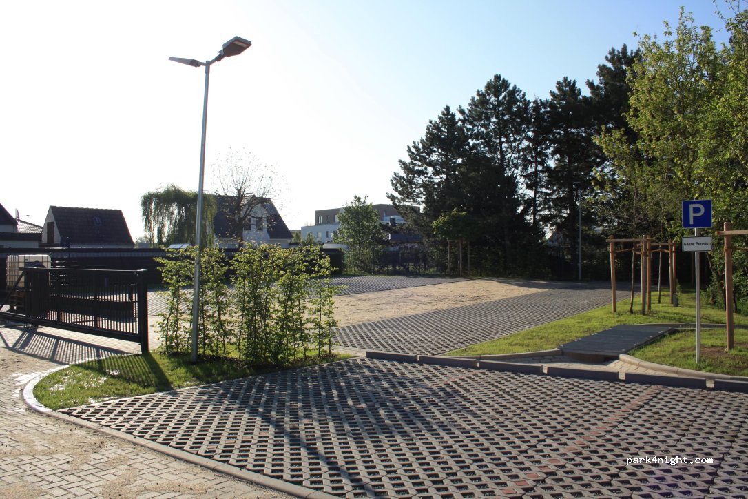Wohnmobilstellplatz An den Linden in Brehna — foto 3
