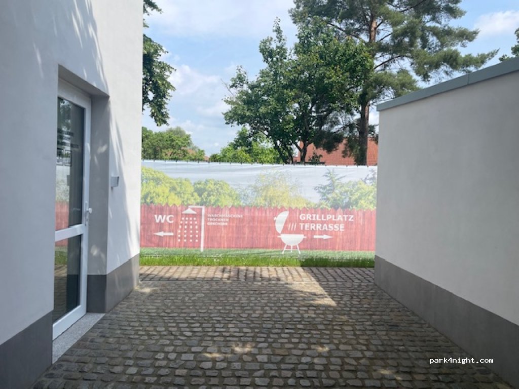 Wohnmobilstellplatz An den Linden in Brehna — foto 5