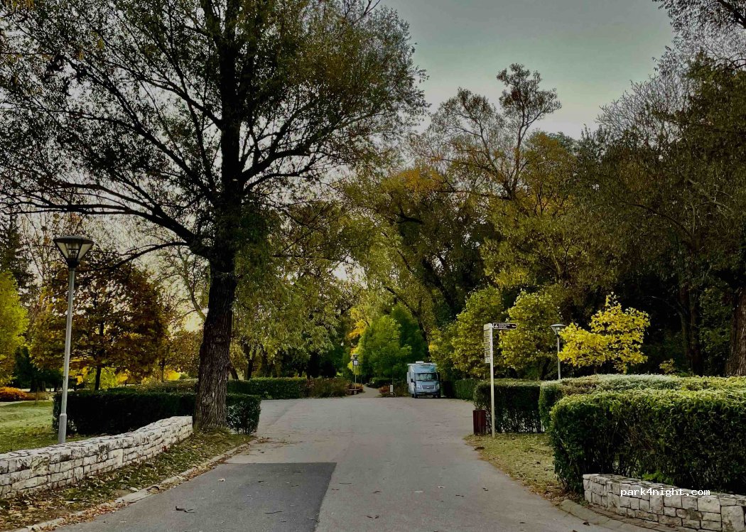 (8200) Veszprém - 83 Veszprémvölgyi utca — foto 3