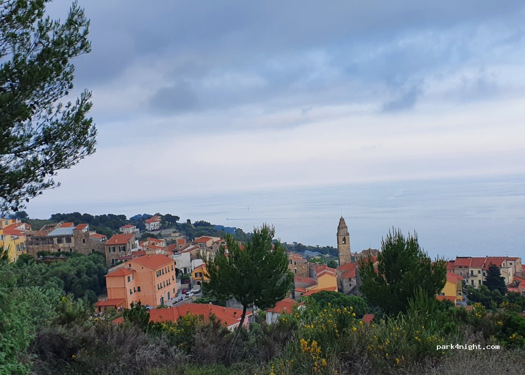 (18017) Cipressa - 18 Via Cascione — foto 4