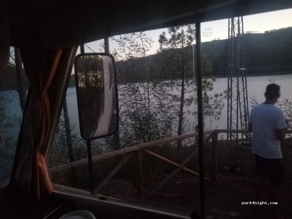 (6100) Palhais - Unnamed Road — foto