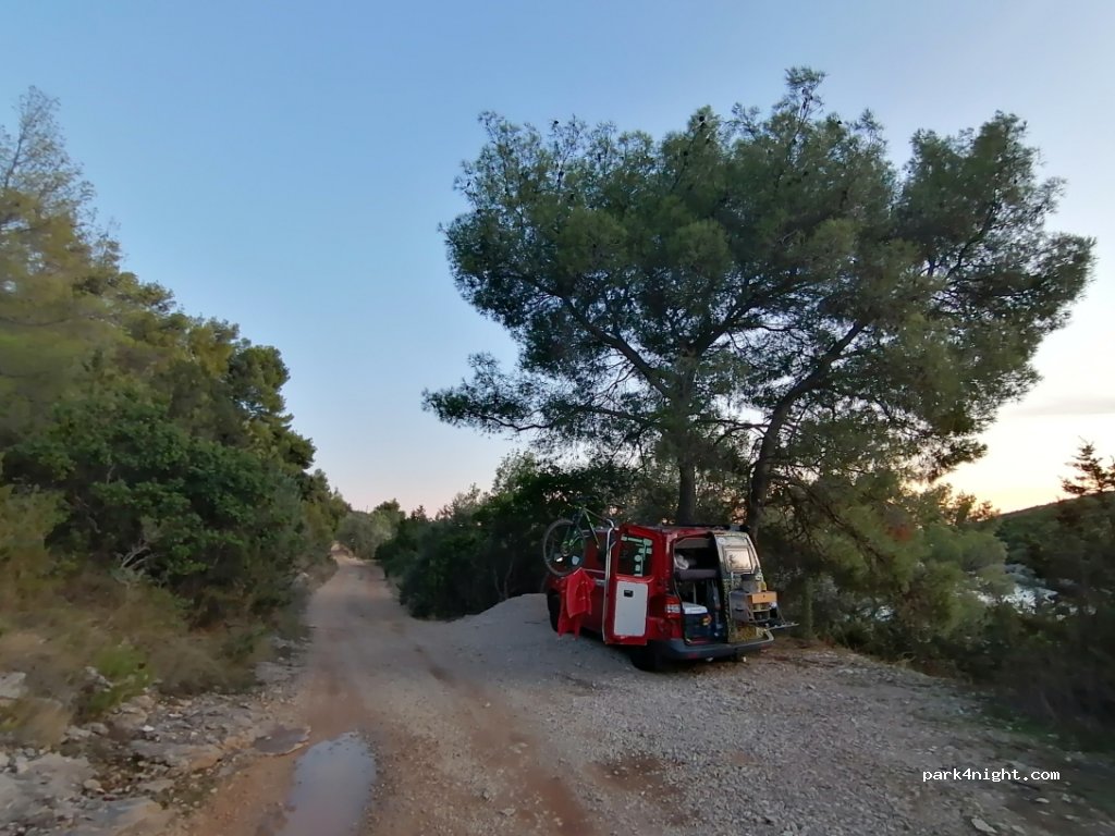 () Potirna - Unnamed Road — foto