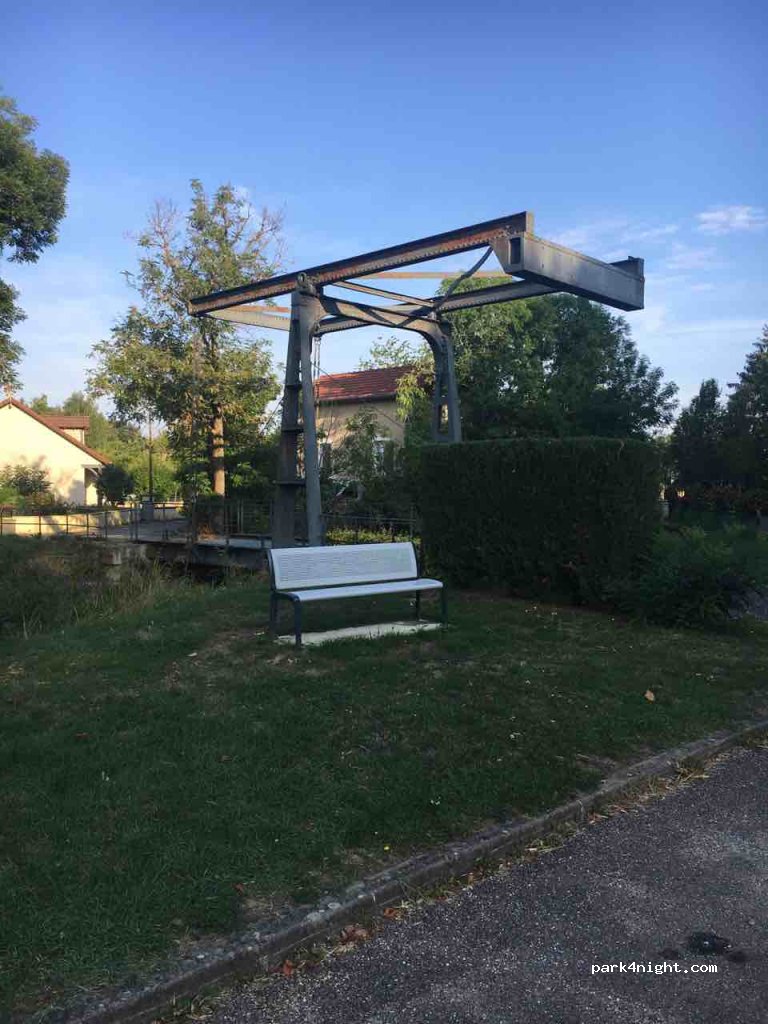 (52130) Louvemont - D185 — foto 3