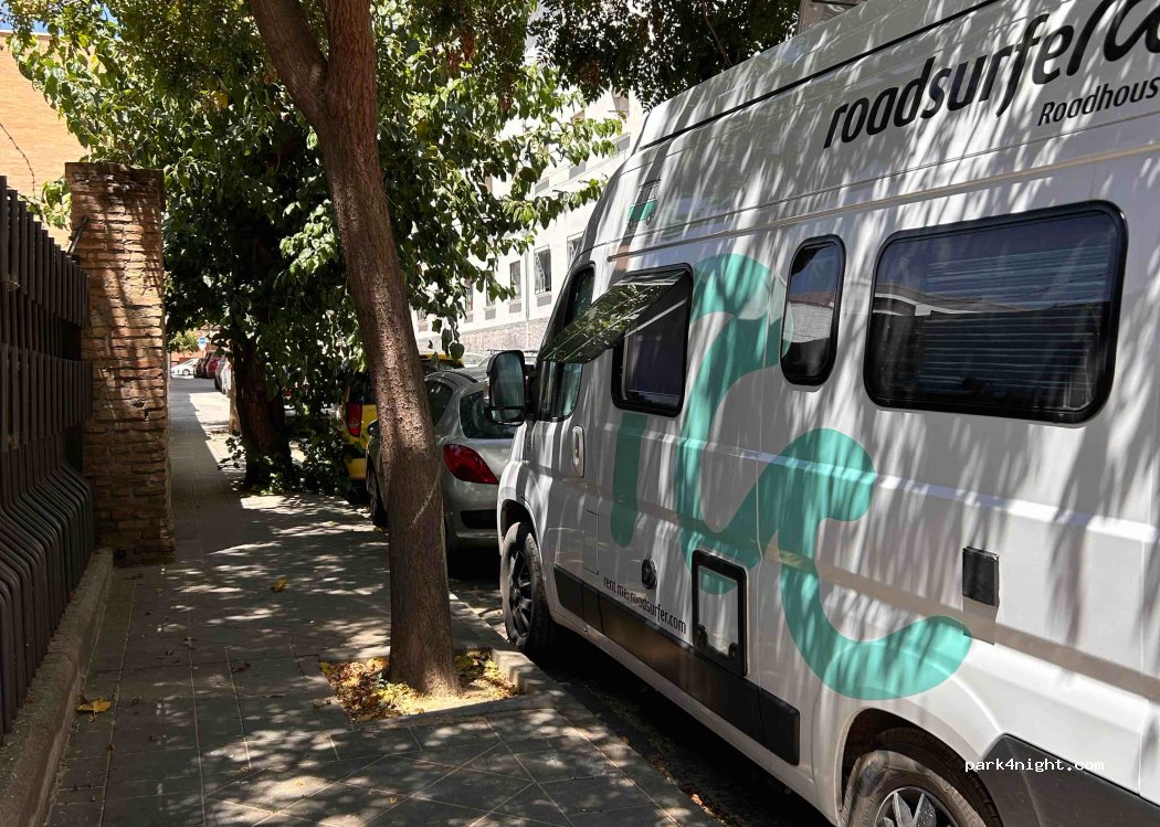 (18012) Granada - 1 Calle Virgen del Pilar — foto 4
