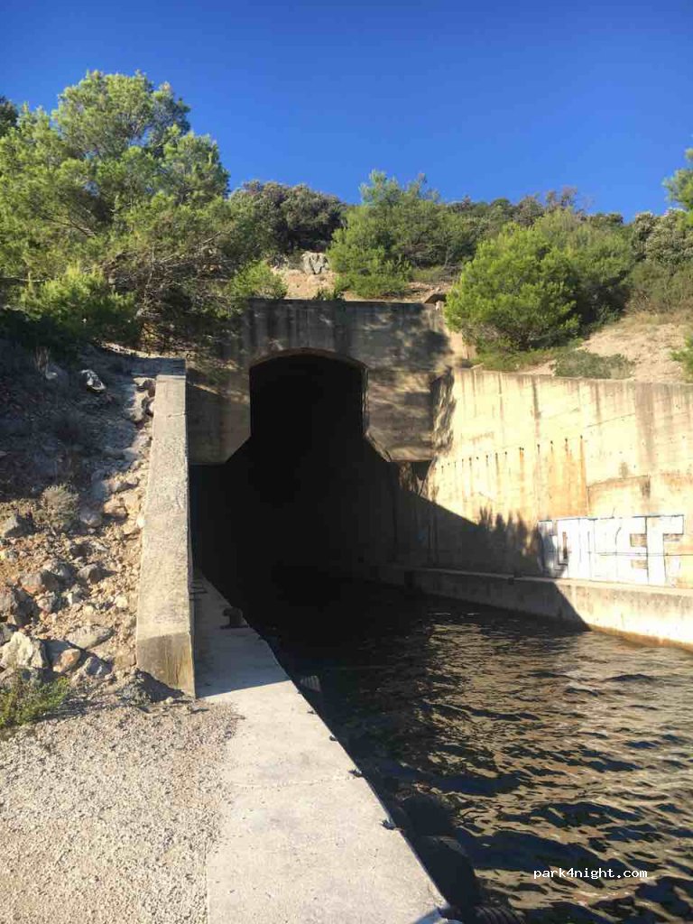 (23286) Božava - Unnamed Road — foto 3