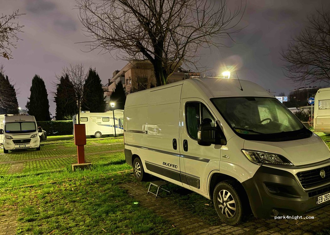 Camper Parking Area - Citta dei Mille — foto 4