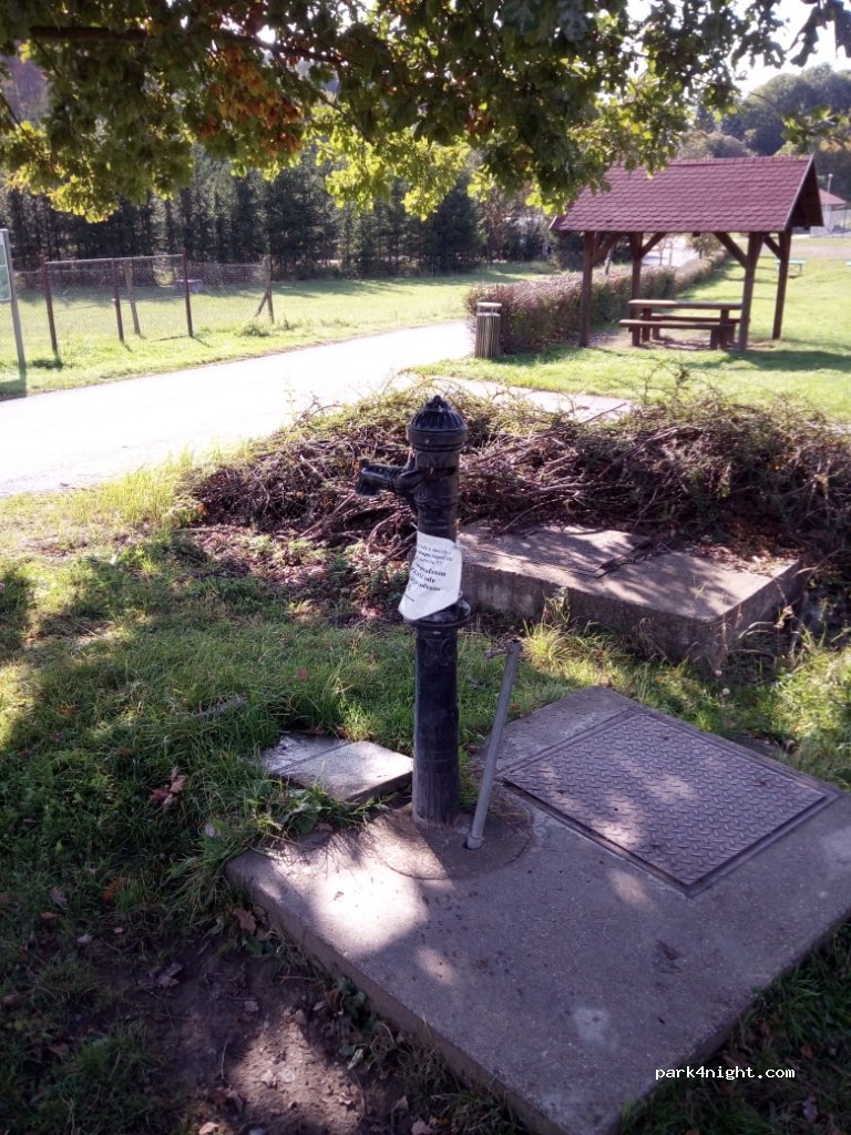 (664 04) Hostěnice - — foto