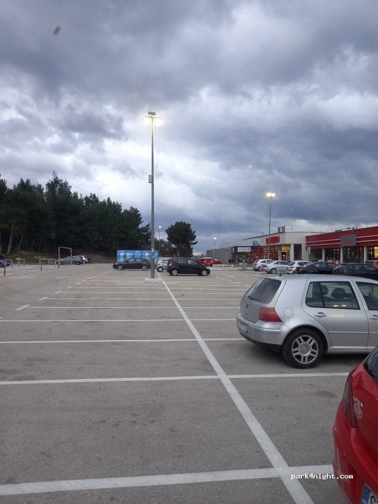 (21300) Makarska - — foto