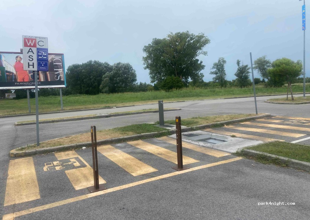 (33054) Lignano Sabbiadoro - Viale Europa — foto
