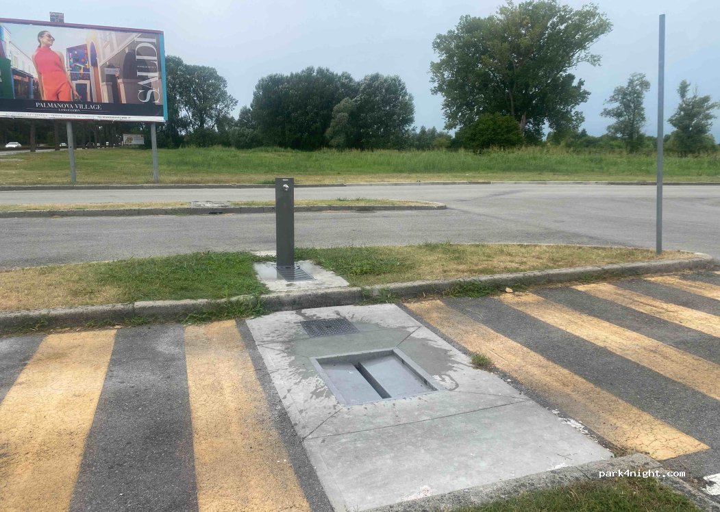 (33054) Lignano Sabbiadoro - Viale Europa — foto 3